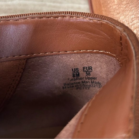 Sam Edelman Petty Chelsea Brown Leather Ankle Bootie, Size 8. - Picture 10 of 12